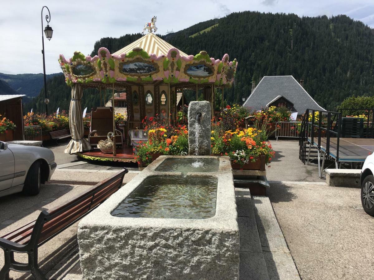Les 4 Elements Aparthotel Chatel Bagian luar foto